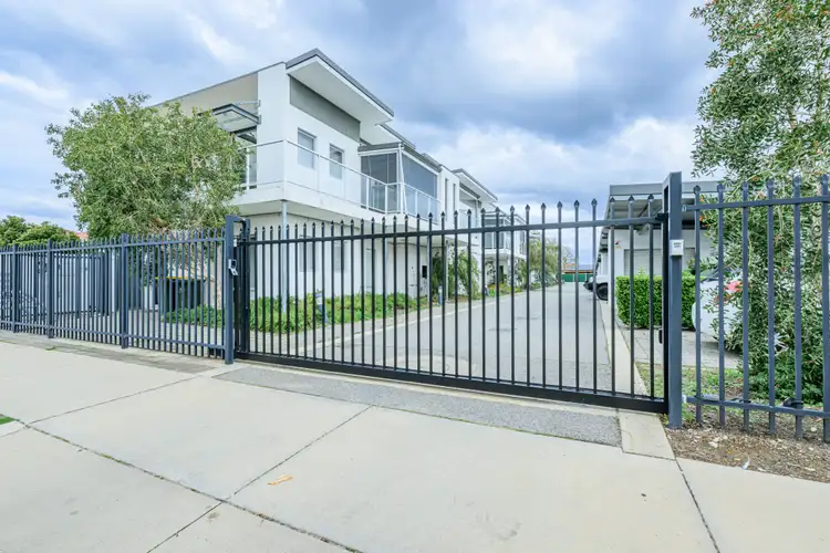 13 Spring Avenue