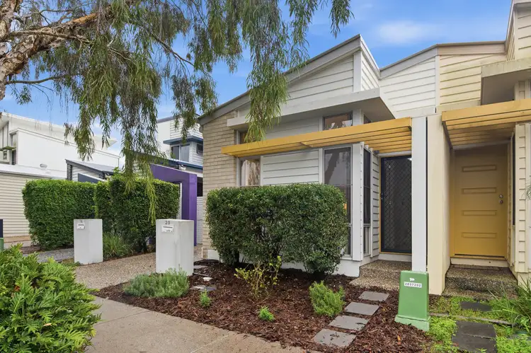 20 Cocoparra Place