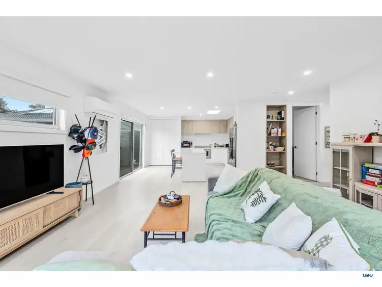 2 Daintree Drive