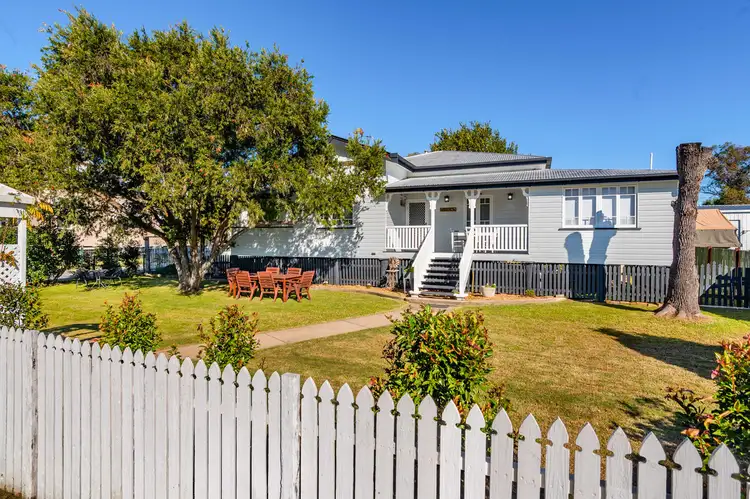 104 Pratten Street