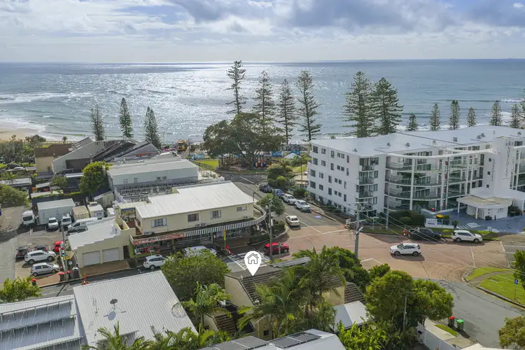 2 Roderick Street