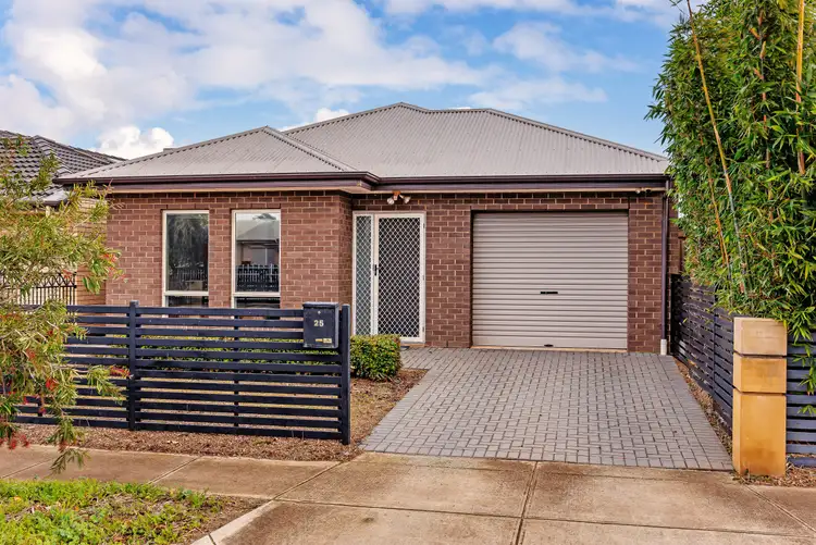 25 Kenmair Street