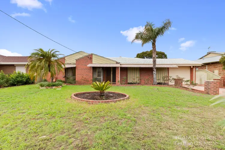 4 Weir Place