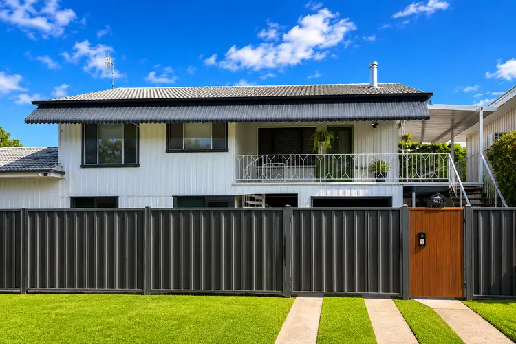 33 Iris Street