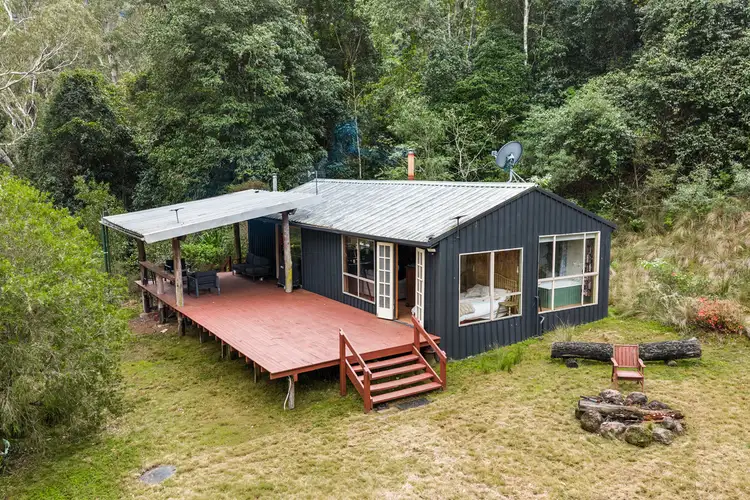 35 Adjinbilly Road