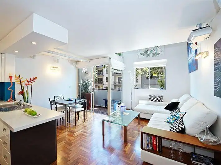 84-90 McLachlan Avenue