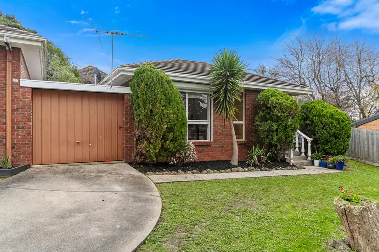 15 Heatherhill Road