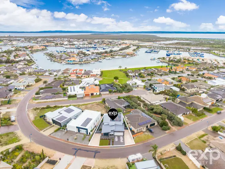 28 Windamere Crescent