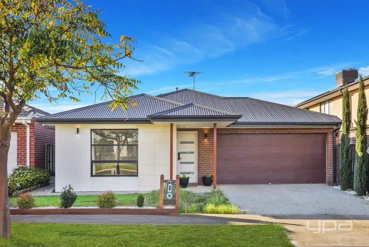 22 Hillcrest Parade