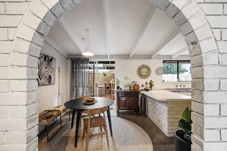 32 Bovell Avenue