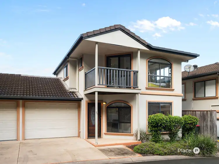12 Greendale Way