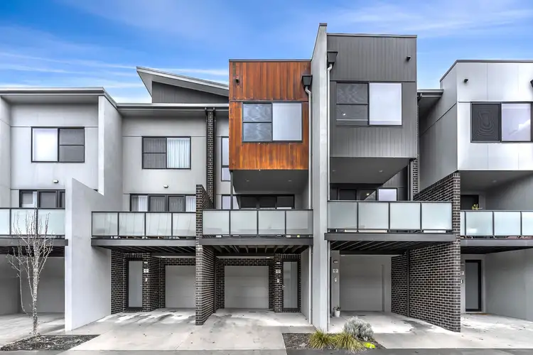 4 Foulkes Street