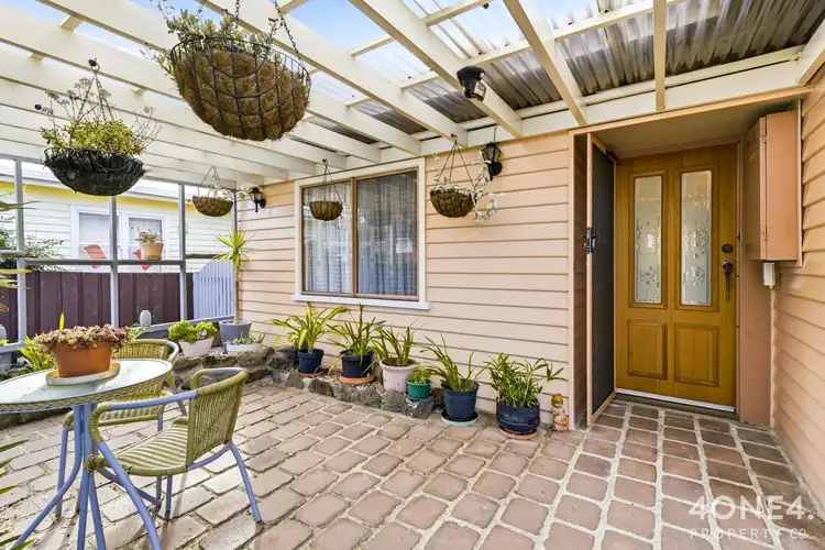 20 Leighland Road
