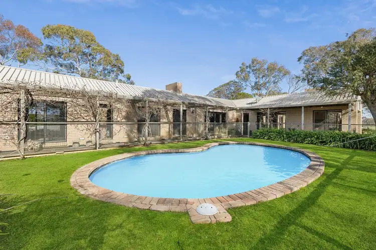 2155 Hendy Main Road