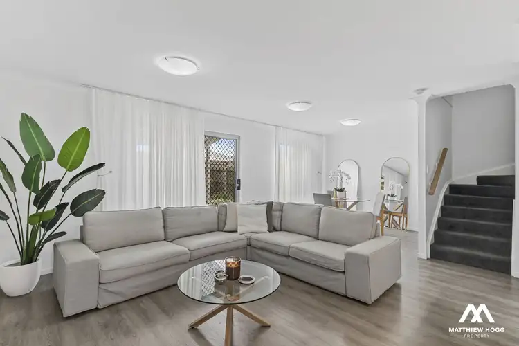 2 Pateman Parade