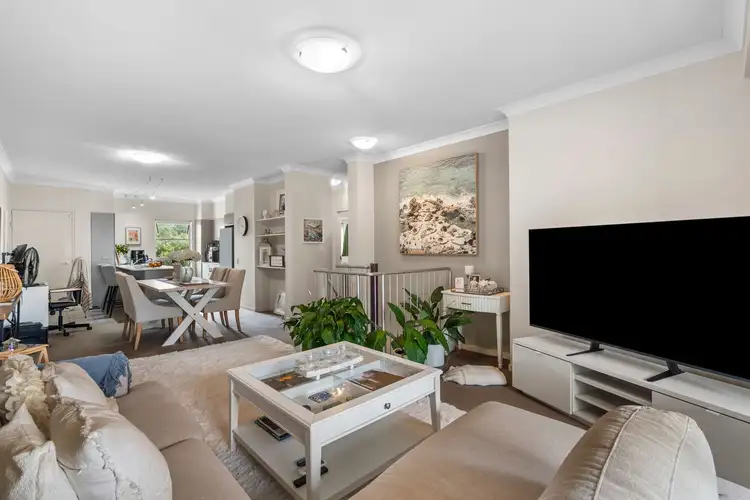 12-18 Bayview Street