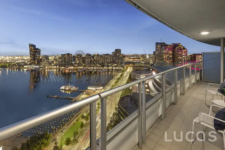 100 Harbour Esplanade
