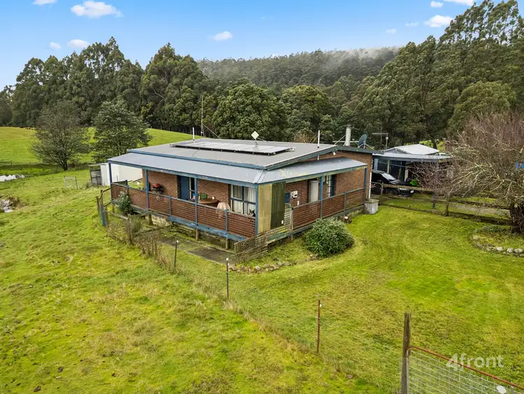 17 Corbetts Road