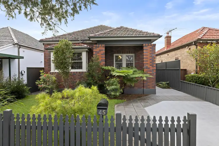 45 Defoe Street