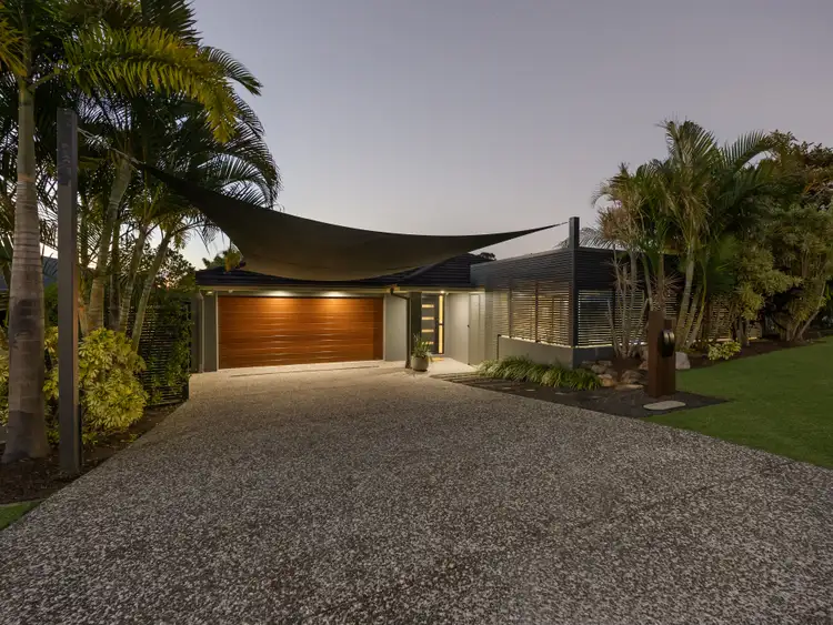 11 Trinity Crescent
