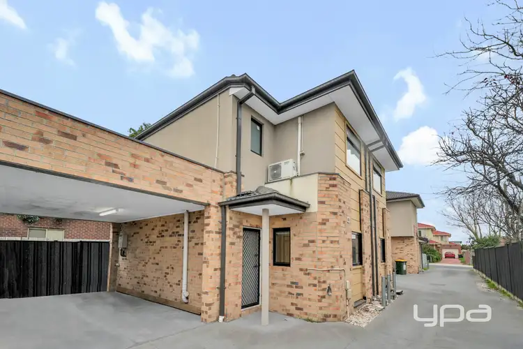 3/1 Dacelo Avenue