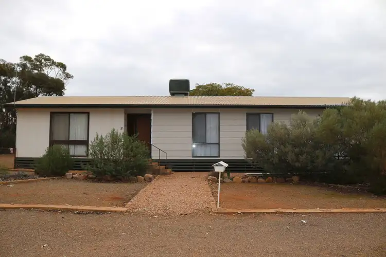 8 Jervois Street