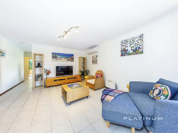 12B Loch View