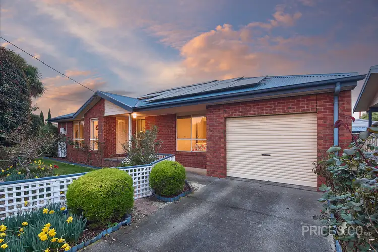 32 Lyndhurst Street
