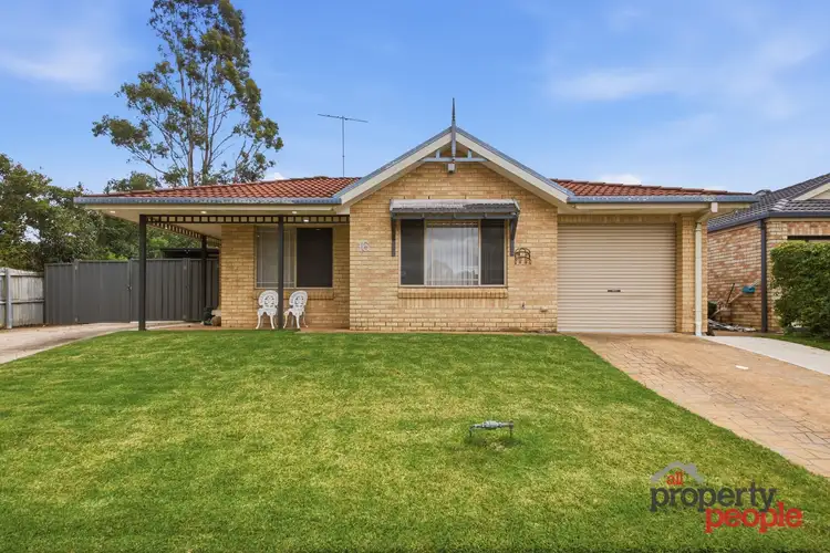 16 Horningsea Park Drive