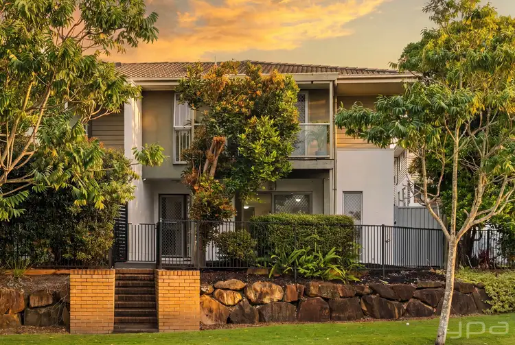 2 Christopher Street