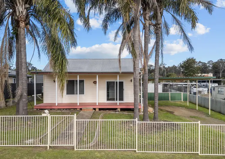 19 Mcdonald Avenue
