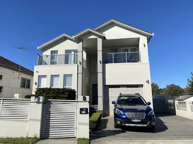18 Griffiths Street