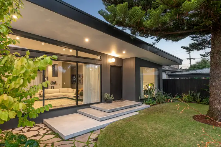 97 Railway Parade, Seaford VIC 3198