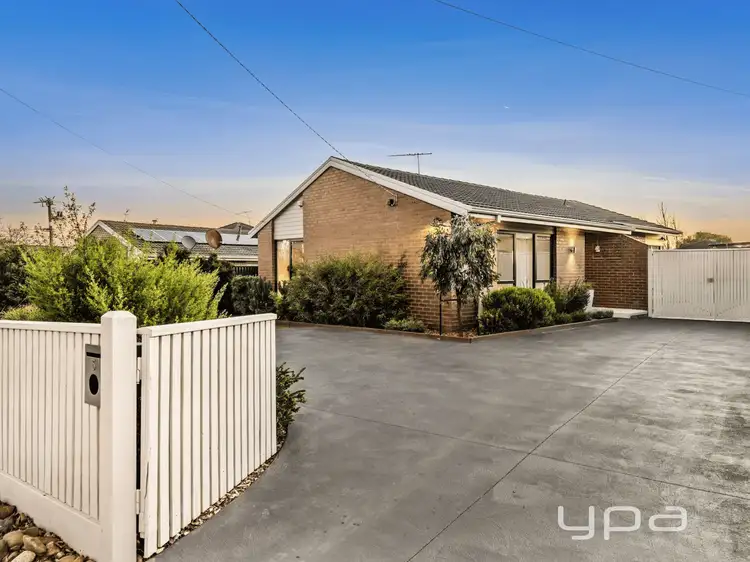 5 Devenish Court