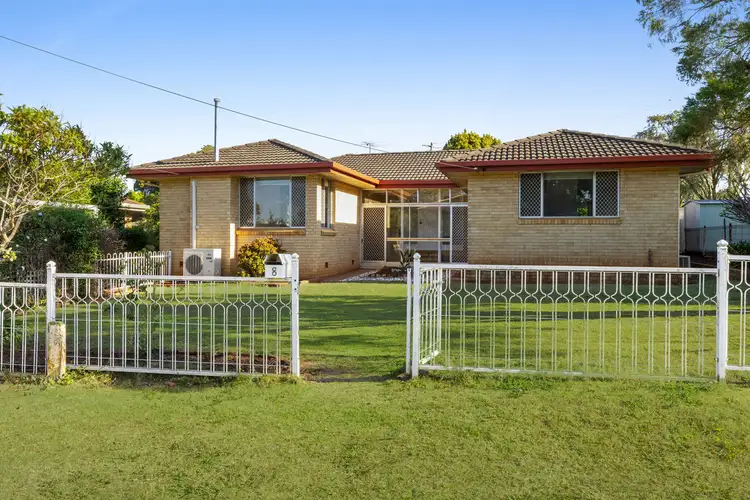 8 Illawarra Street