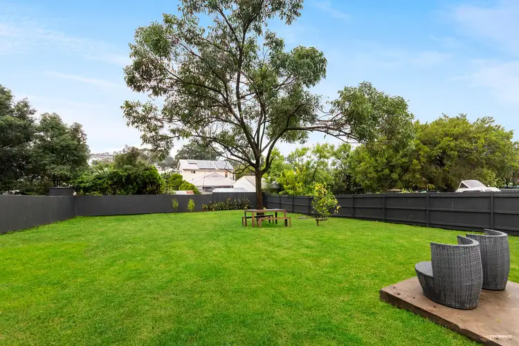 4 Margaret Street