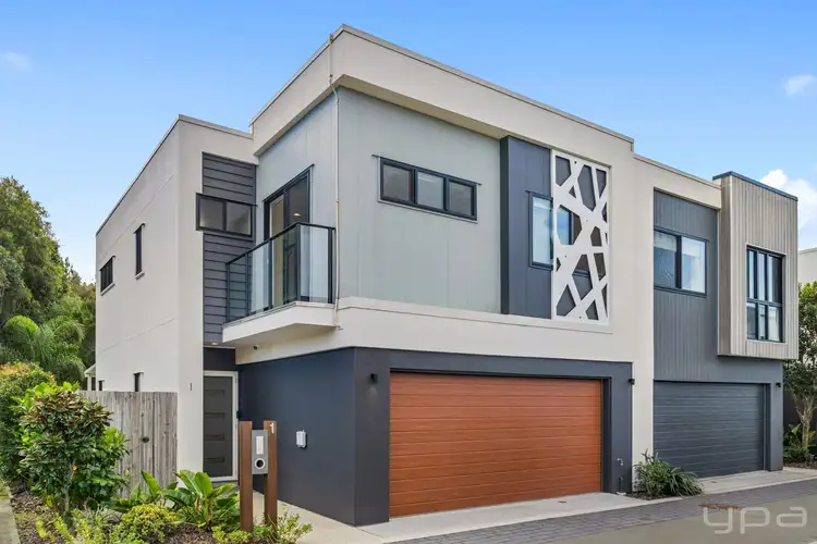 7 Angela Way