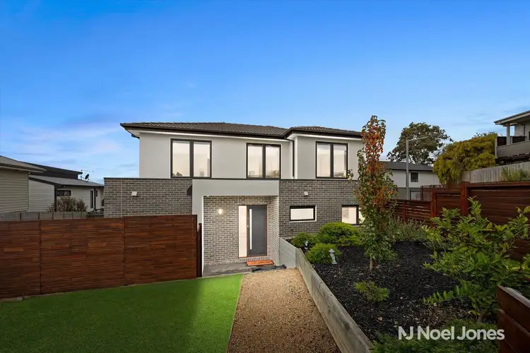 1 Arna Mews