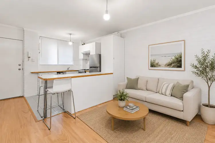 537 William Street