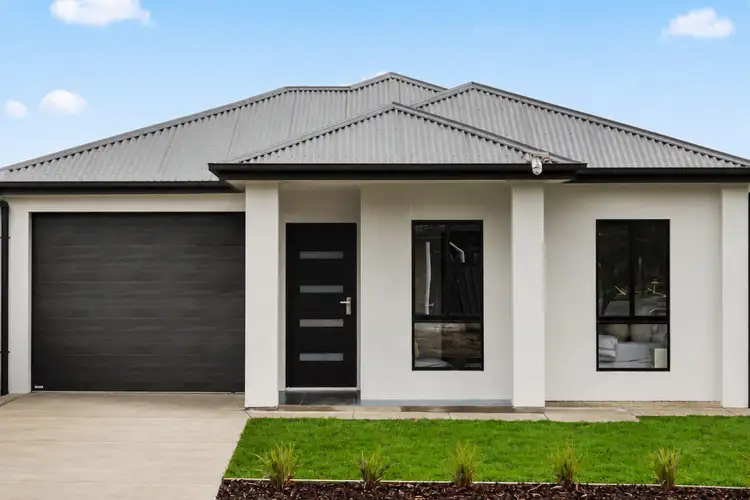 6A Yanakie Avenue