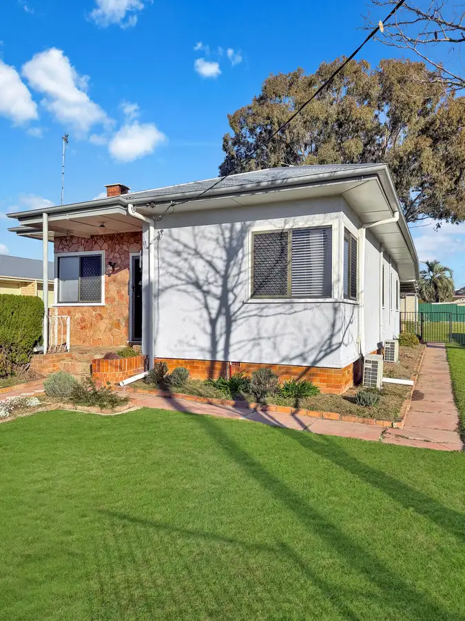 6 Ferris Street