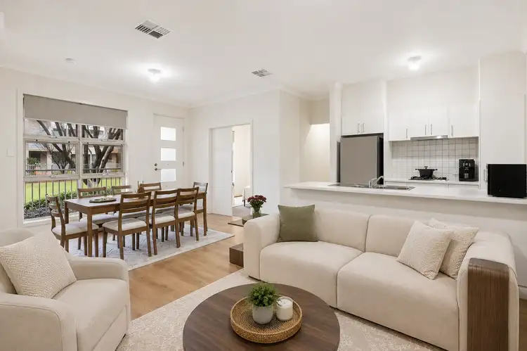 11 / 2 Countryman Court