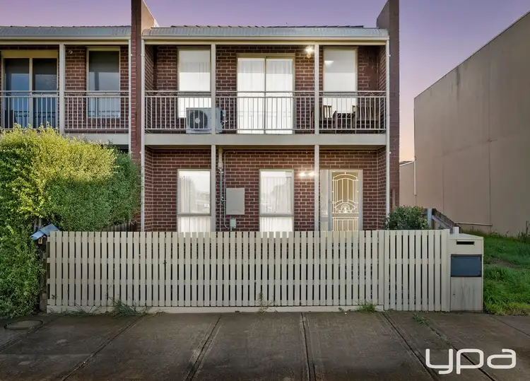 10 Tute Lane