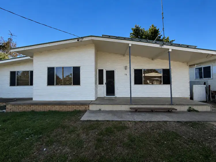 11 MacArthur Street