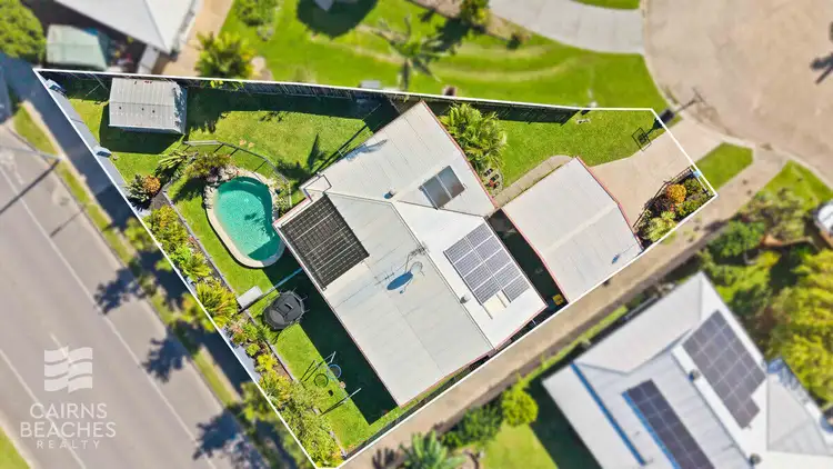 6 Whale Close