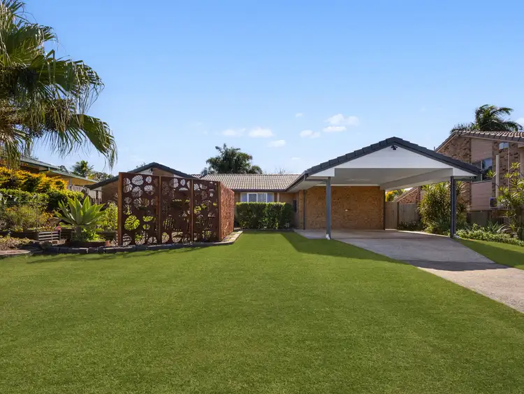 3 Bowtell Court