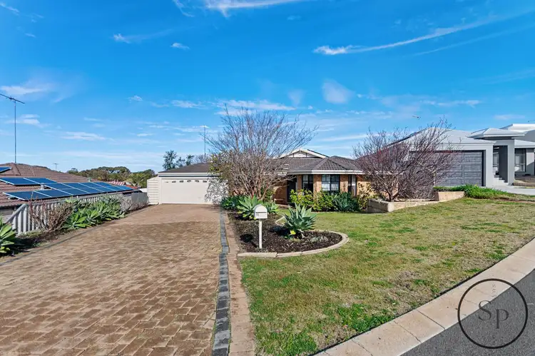 15 Lambourne Place, Halls Head WA 6210
