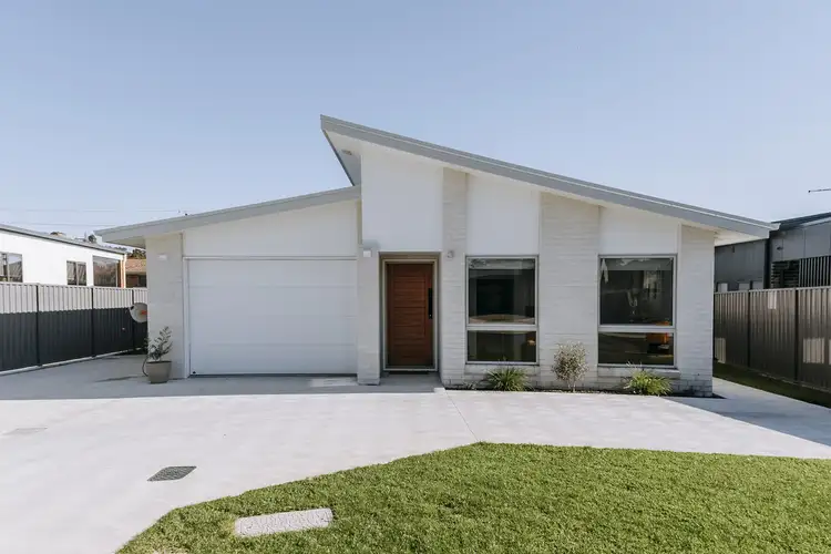 4 Hugo Court