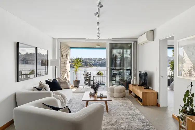 18 Drummoyne Avenue