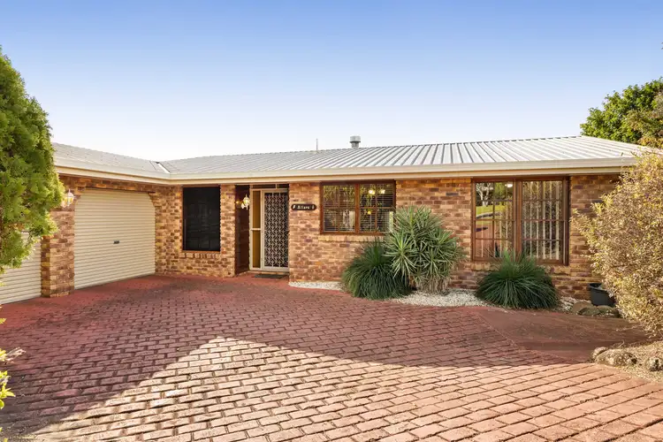 5 Jacaranda Court